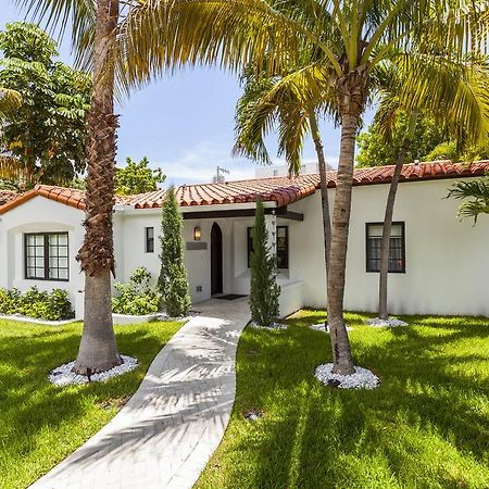 Bars B&B South Beach Hotel Маями Бийч Екстериор снимка