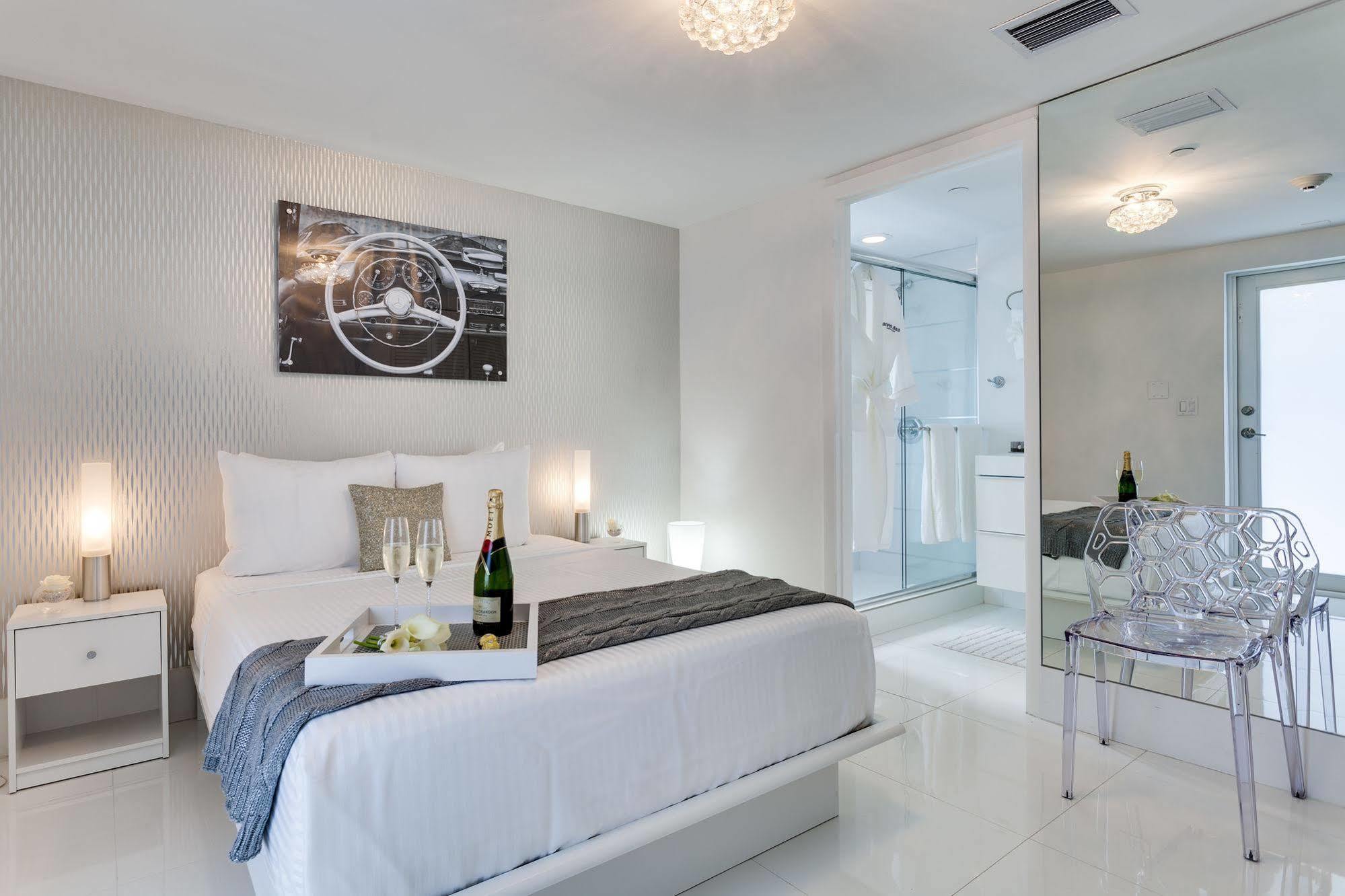 Bars B&B South Beach Hotel Маями Бийч Екстериор снимка
