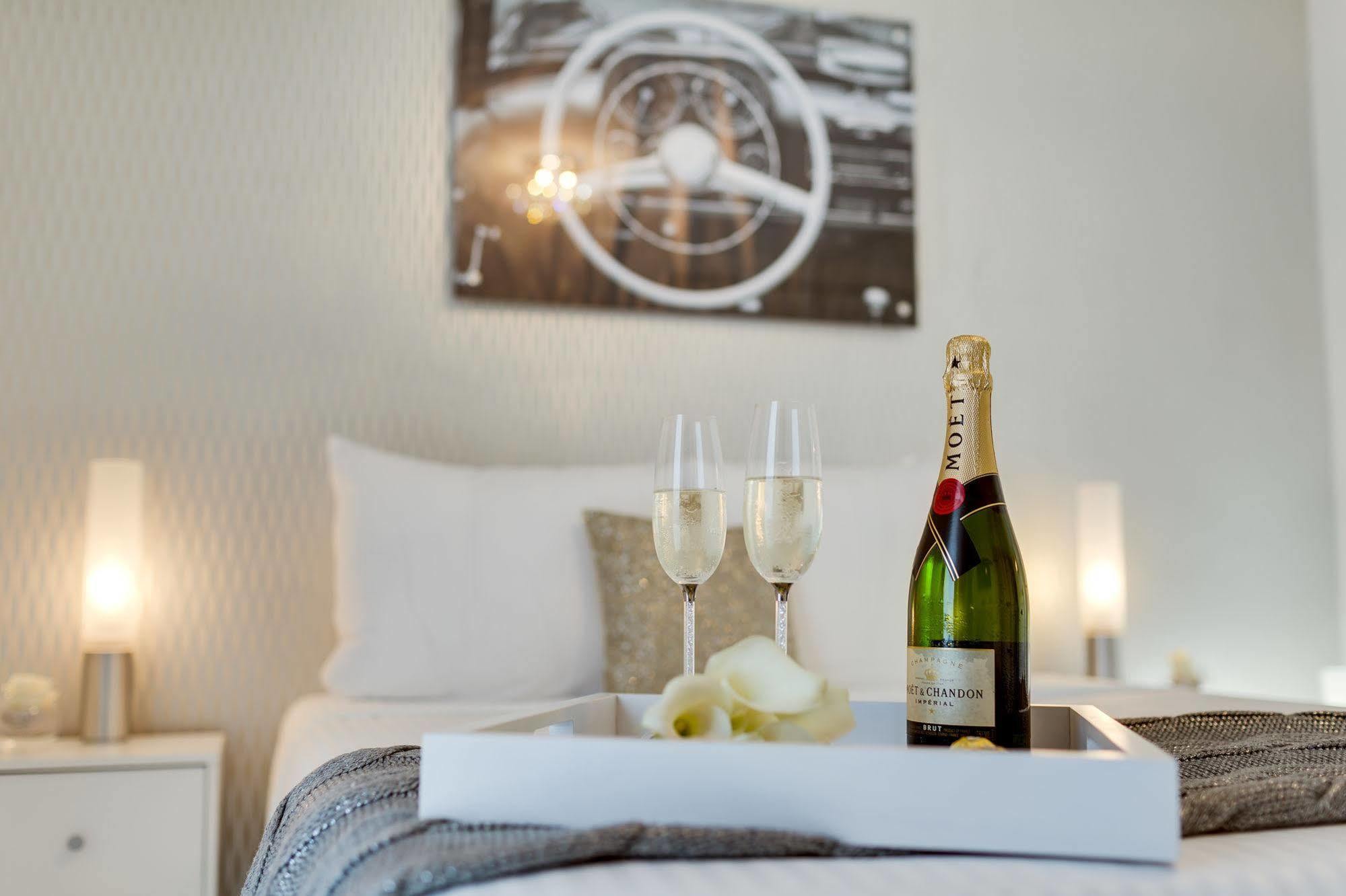 Bars B&B South Beach Hotel Маями Бийч Екстериор снимка